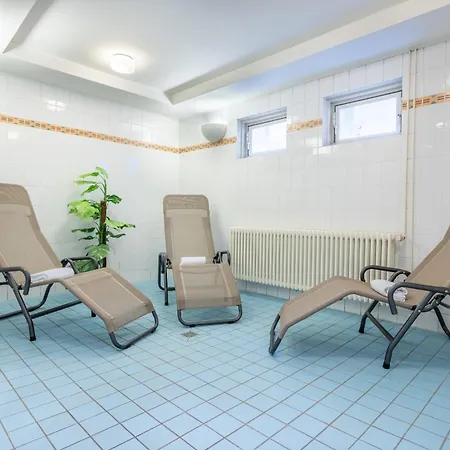 Strand-park Strand-park 221 *